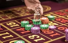 Rotativka Polska casino presented on mobile device in Pakistan with slots and live games
